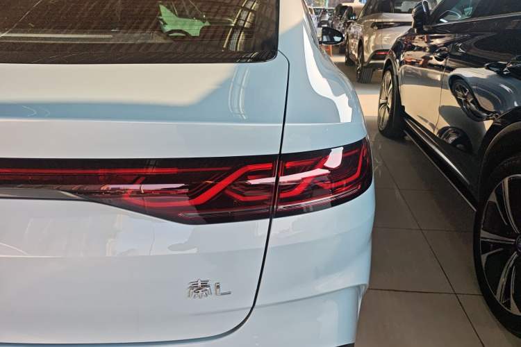 Used BYD Qin L 2024 DM-i 120KM Leading Model