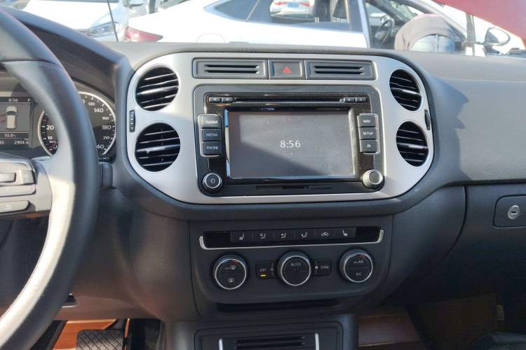 Used Volkswagen Tiguan 2013 2.0 TSI Automatic All-Wheel-Drive Flagship Edition
