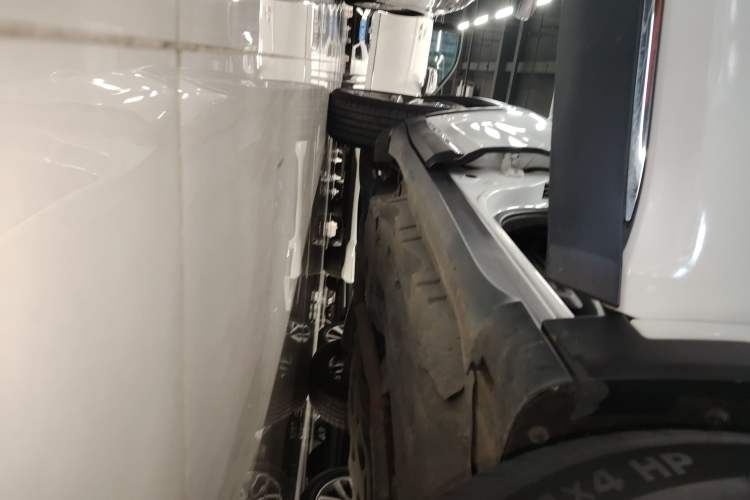 Used  Grand Commander 2018 2.0T Four-Wheel Drive Prestige Edition China V
