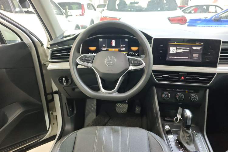 Used Volkswagen Tiguan L 2022 330TSI Automatic Two-Wheel Drive Comfort Edition
