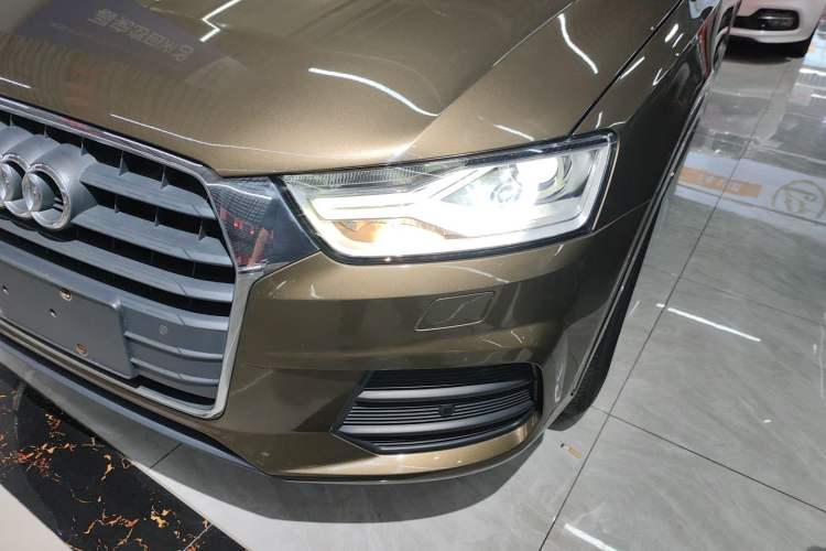 Used Audi Q3 2017 30 TFSI Fashion Model
