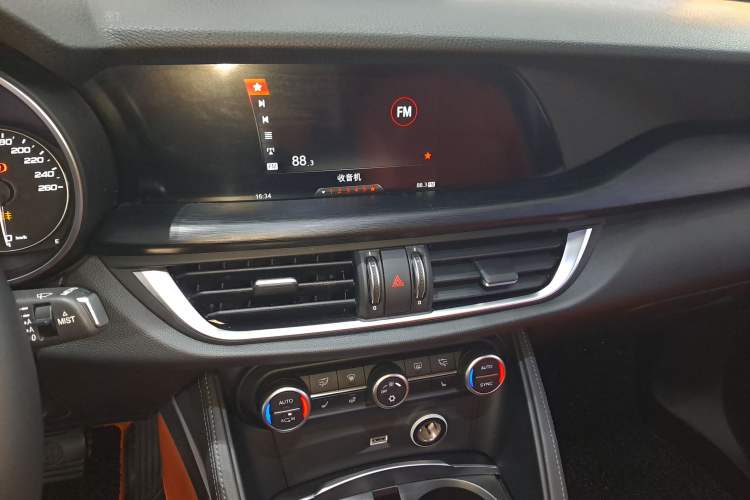 Used Alfa Romeo Stelvio 2017 2.0T 200HP Elite Edition
