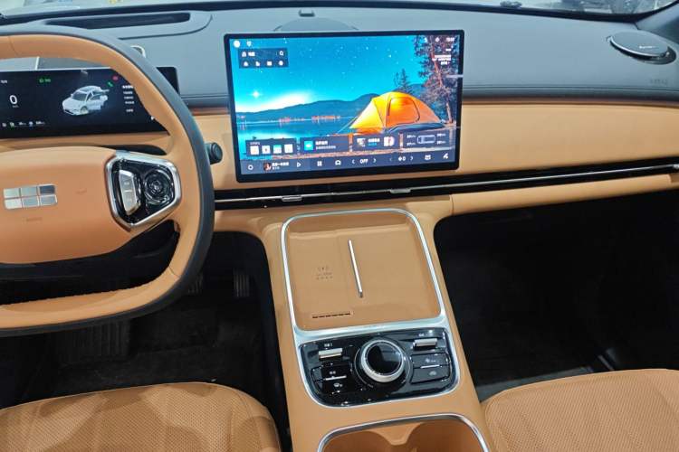 Used  Galaxy Xingjian 7 EM-i 2025 120km Flagship Edition
