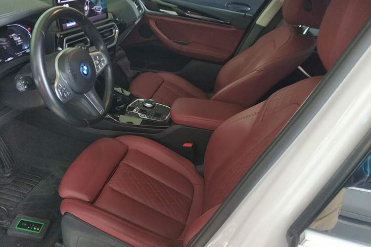 Used BMW iX3 2023 Leading Model