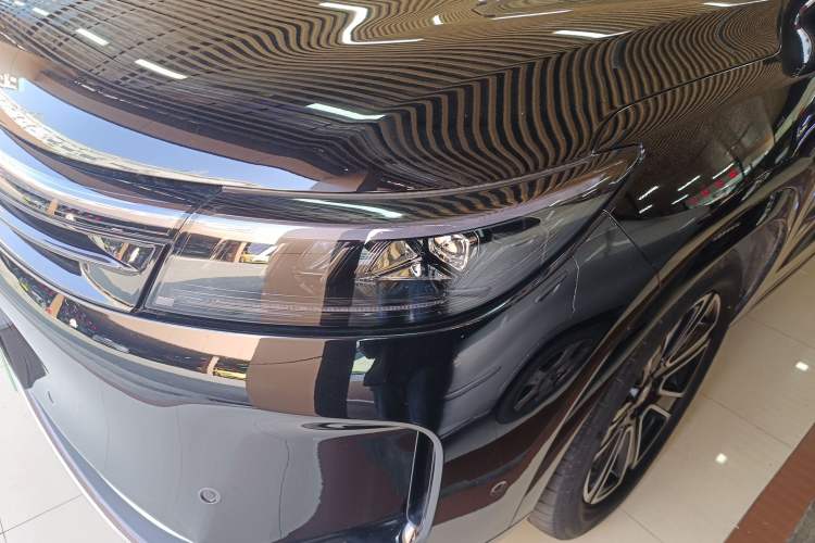 Used Hima AITO M7 2024 1.5T Intelligent Driving Rear-Drive Pro Version 6 Seats
