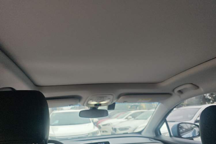 Used Buick Velite 6 2019 Connected Fashion Model
