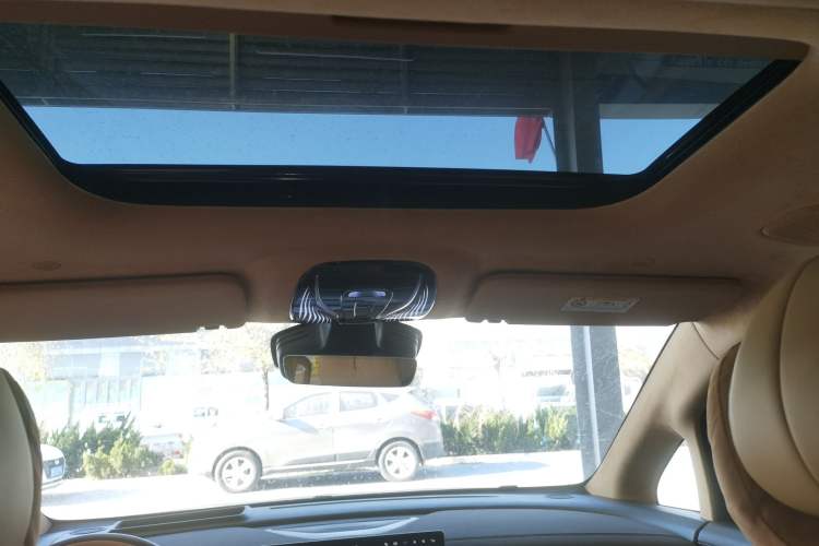 Used VOYAH Dream 2025 PHEV Four-Wheel-Drive Flagship Version – Qiankun Edition