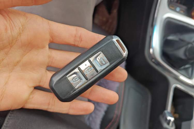 Used Baojun 560 2015 1.8L Manual Luxury Model
