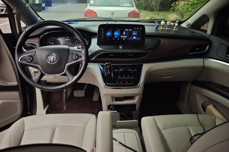 Used Buick GL8 2021 Land Cruiser Executive Class 652T Luxury Model
