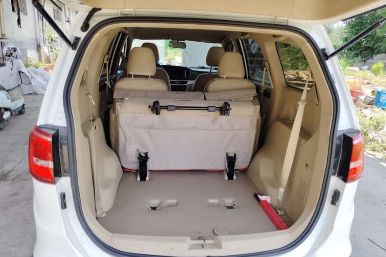 Used Baojun 730 2019 1.5L Manual Value Edition 7 Seats China VI Emission Standard