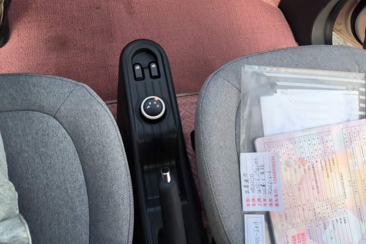 Used Wuling Hongguang MINIEV 2022 Macaron Premium Model – Lithium Ternary Battery