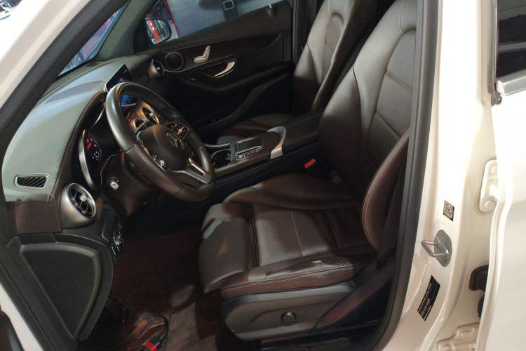 Used Mercedes-Benz GLC 2020 GLC 260 L 4MATIC Dynamic Model