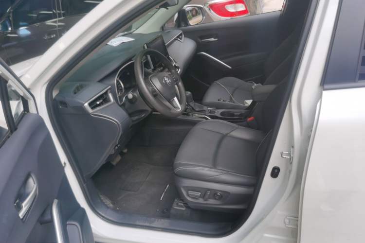 Used Toyota FRONTLANDER 2022 2.0L CVT Luxury Edition
