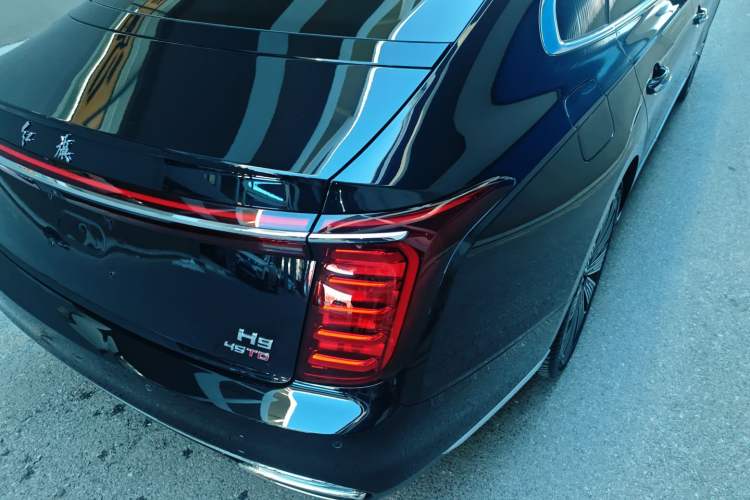 Used Hongqi H9 
