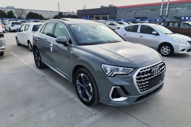 Used Audi Q3 2024 35 TFSI Fashion Dynamic Edition
