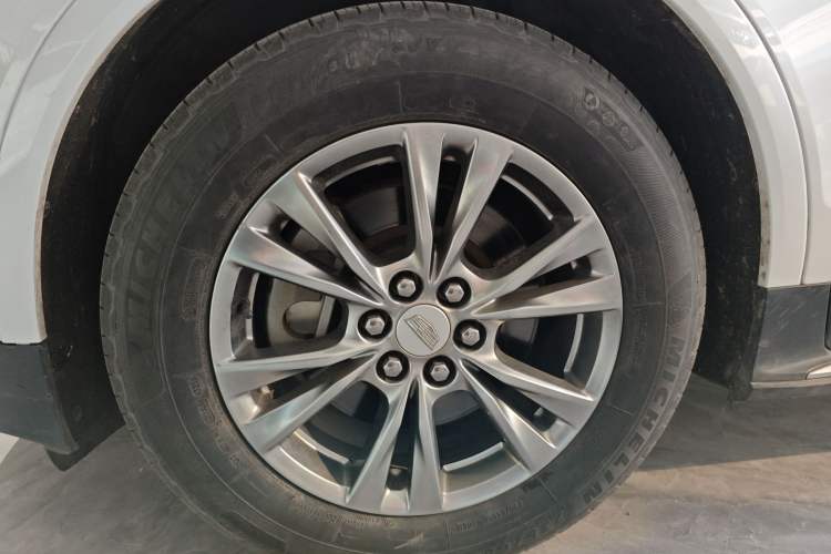 Used Cadillac XT5 2020 28T Luxury Version
