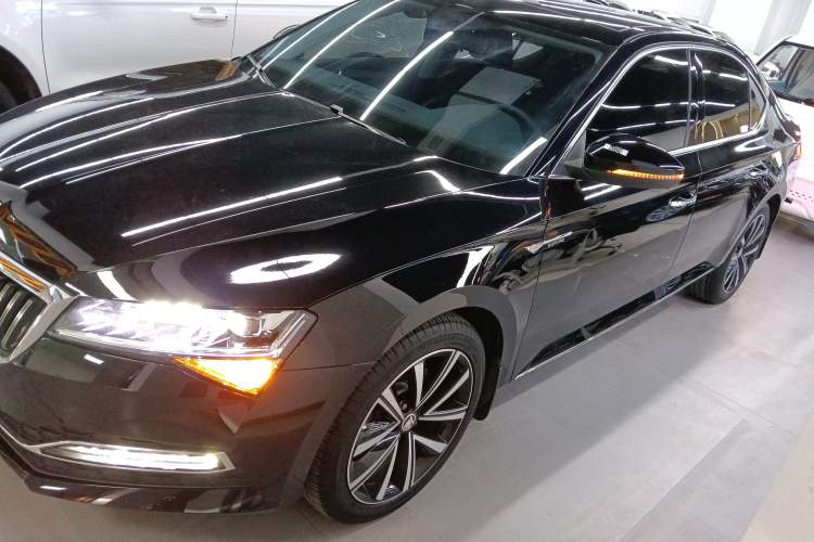 Used Skoda Superb 2023 Facelifted TSI280 DSG Luxury Edition
