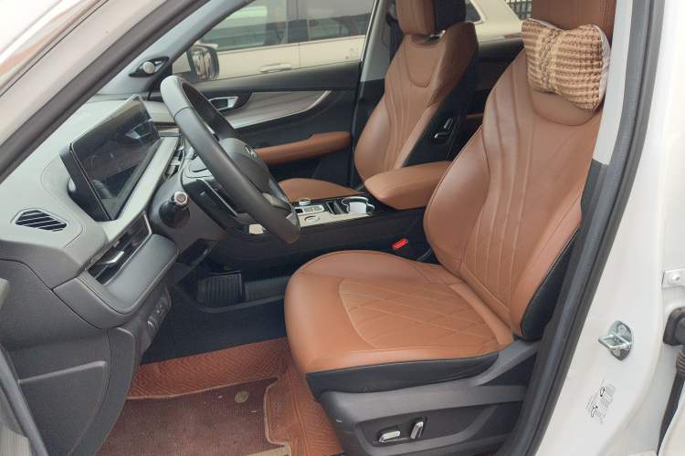 Used Chery Tiggo 8 PLUS 2022 290TGDI DCT Luxury Edition
