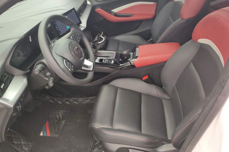 Used MG 5 2022 180 DVVT CVT Youth Luxury Edition
