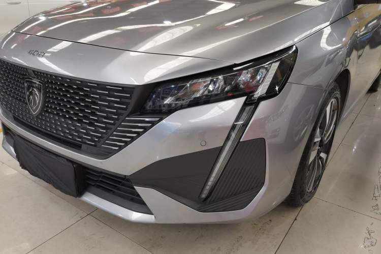 Used Peugeot 408 2022 1.6T Light-Chasing Edition
