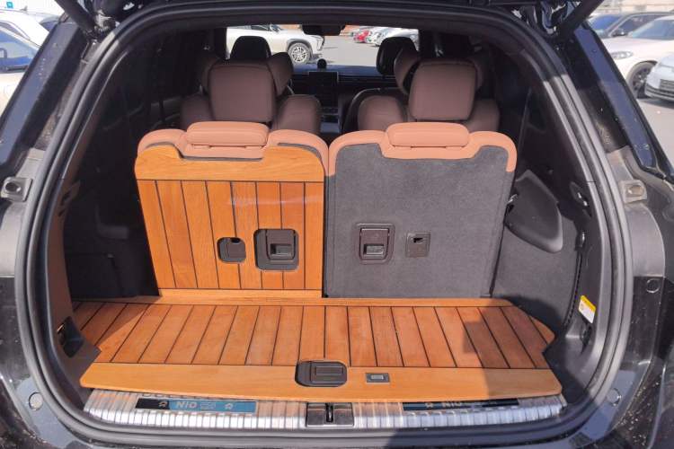 Used Nio ES8 2020 580 km Range Signature Edition Six-Seater Version
