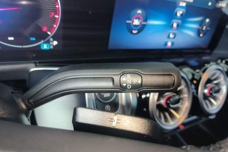 Used Mercedes-Benz GLB 2024 Refresh GLB 220 Dynamic Edition