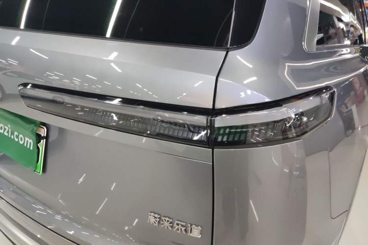 Used ONVO Luxeed L90 2025 Model—Max Six-Seater Version