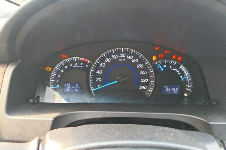 Used Toyota Camry 2015 2.0G Premier Edition
