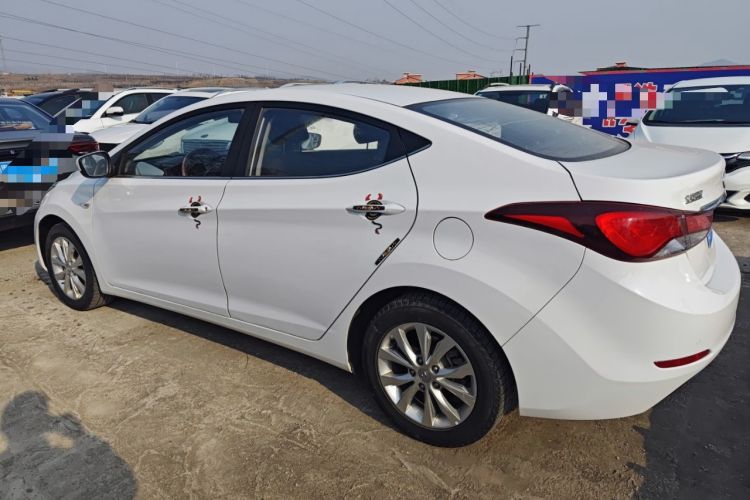 Used Hyundai Elantra 2016 1.6L Automatic Smart Version
