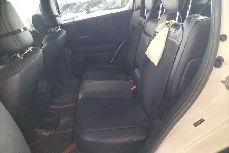 Used Honda Vezel 2020 1.5L CVT Pioneer Edition