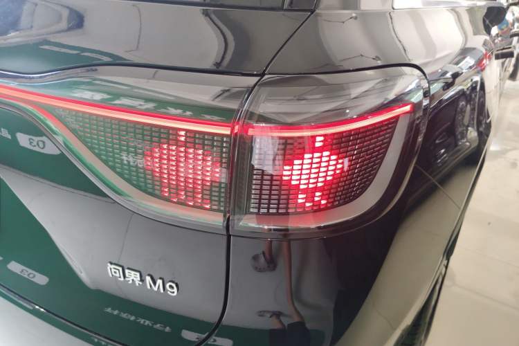 Used Hima AITO M9 2024 Range-Extended Ultra Version 42 kWh 6-Seater Model
