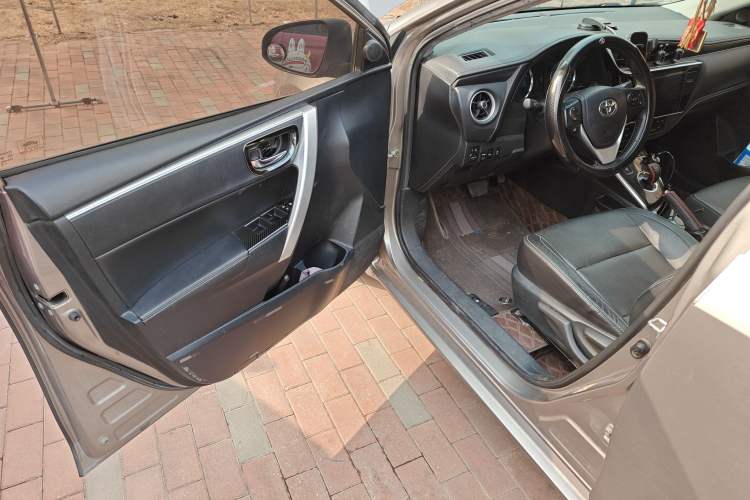 Used Toyota Corolla 2017 Revised Dual-Engine 1.8L E-CVT Elite Edition