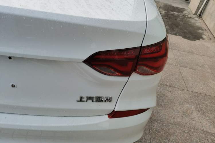 Used Chevrolet Monza 2021 320 Automatic Enjoyment Sunroof Edition
