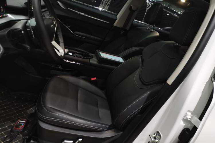 Used Haval H6 2024 1.5T Two-Wheel-Drive Classic Edition
