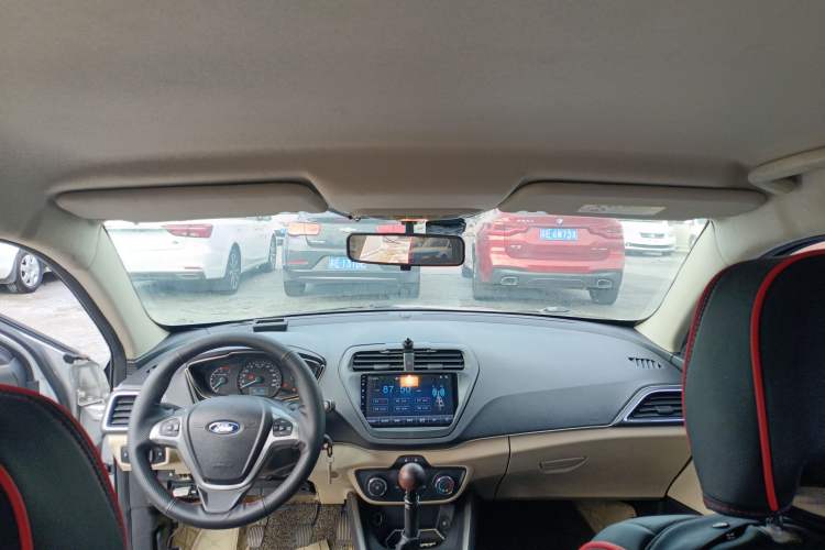 Used Ford Escort 2015 1.5L Manual Comfort Model
