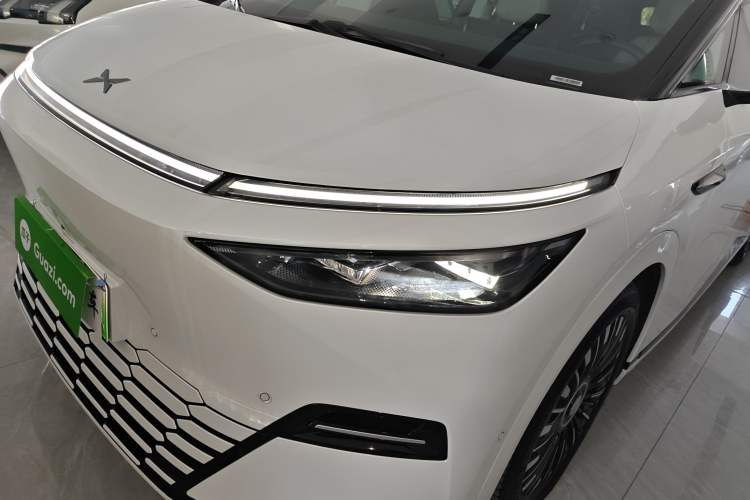 Used XPeng X9 2025 740 Ultra-Long Range Max
