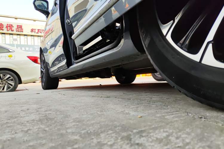 Used Roewe iMAX8 2021 400TGI Supreme Series Lu Zun Edition