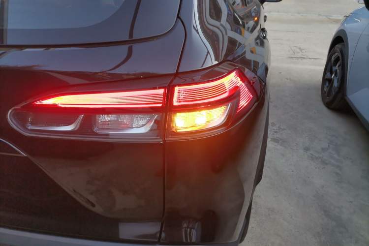 Used Toyota FRONTLANDER 2024 2.0L CVT Luxury Edition
