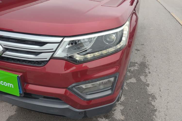 Used Oshan CX70 2016 1.6L manual luxury version