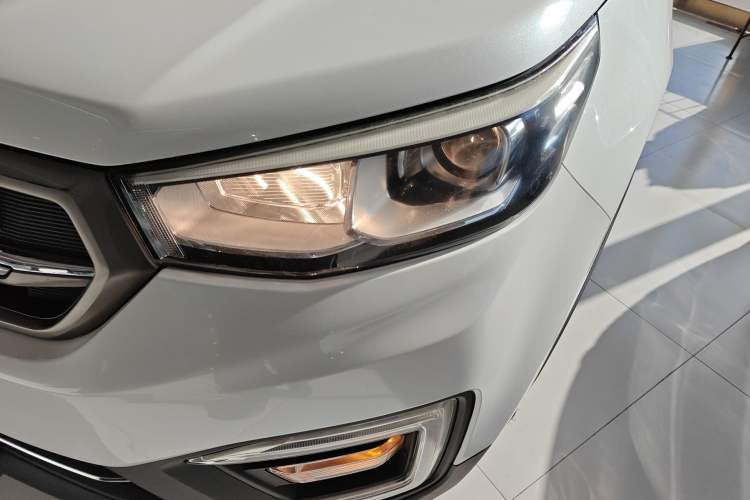 Used Changan CS55 2017 1.5T Manual Colorful Edition