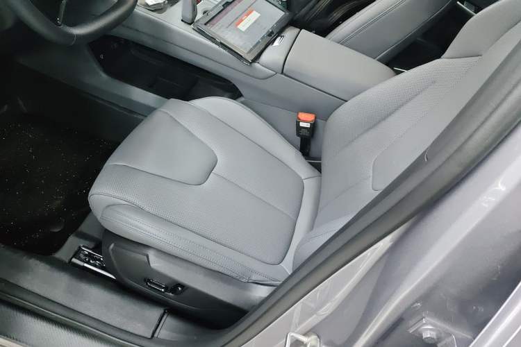 Used Geely Auto Emgrand X7 Sport 
