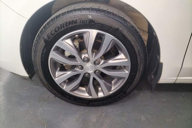 Used Buick GT 2019 18T Automatic Connected Elite Model China V Standard
