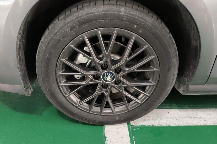 Used BYD Qin PLUS 2025 EV Smart Drive Edition 420KM Leading Model