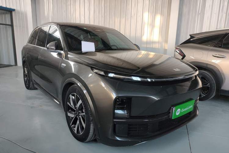 Used Li Auto L8 2023 Pro Model
