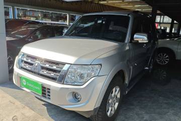 Used Mitsubishi Pajero 2014 3.0L Elite Edition
