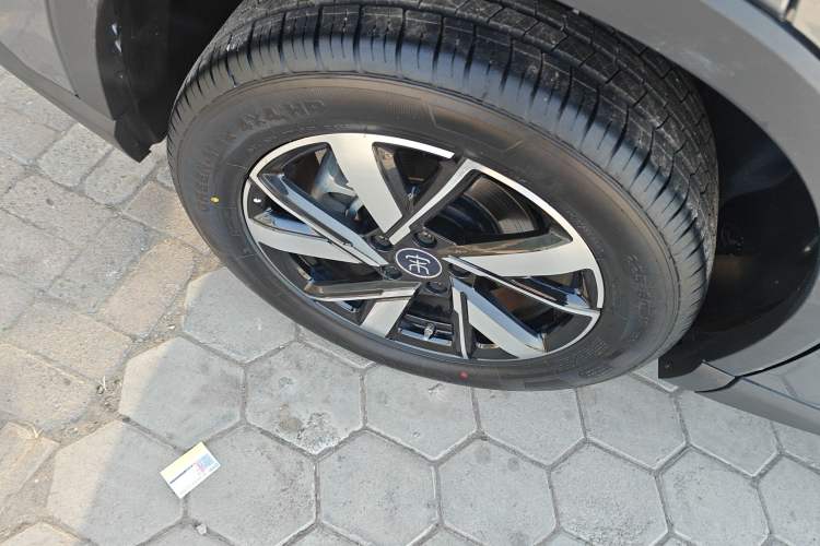 Used BYD Song Pro New Energy 2024 HONOR Edition DM-i 71KM Navigation Model
