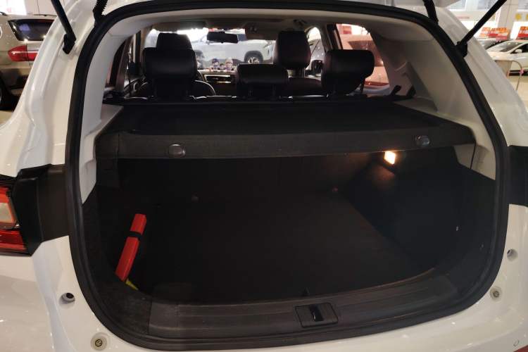 Used MG ZS 2018 1.5L Automatic Luxury Edition China V Standard
