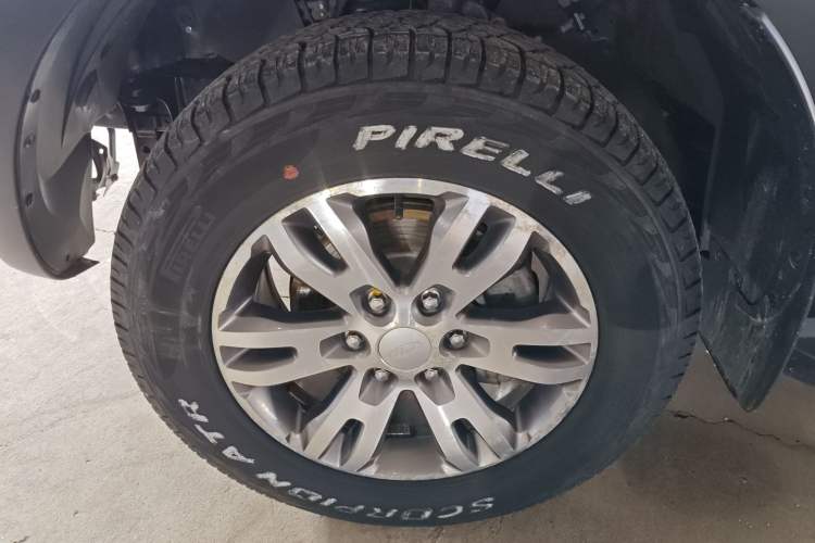 Used Ford Everest 2017 2.0T Gasoline Automatic 4x4 Luxury Edition 5 Seats
