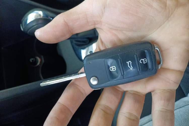 Used Volkswagen Polo 2013 1.6L Automatic Luxury Edition