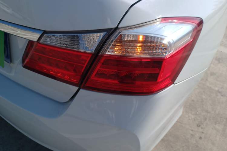 Used Honda Accord 2015 2.0L LX Comfort Edition
